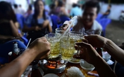 Nữ chủ tịch mất chức, chồng bỏ vì... nhậu Nữ chủ tịch mất chức, chồng bỏ vì... nhậu