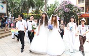Nam giới uống thuốc tránh thai để thành thiếu nữ Nam giới uống thuốc tránh thai để thành thiếu nữ