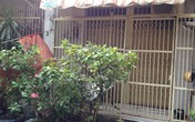 Sát hại cha mẹ ruột rồi cố thủ trong nhà Sát hại cha mẹ ruột rồi cố thủ trong nhà