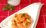 Tôm rim sa tế cay thơm đậm đà Tôm rim sa tế cay thơm đậm đà