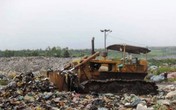 Oan nghiệt bé trai 5 tuổi bị máy ủi “chôn sống” Oan nghiệt bé trai 5 tuổi bị máy ủi “chôn sống”