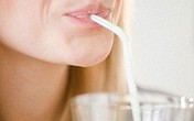 Uống 1 lít nước mỗi ngày để giảm... cân Uống 1 lít nước mỗi ngày để giảm... cân