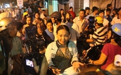 Khu dân cư náo loạn vì 7 HS “mất tích” trong 6 giờ Khu dân cư náo loạn vì 7 HS “mất tích” trong 6 giờ