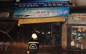 Giải cứu 3 cụ già trong vụ cháy ở trung tâm thành phố Giải cứu 3 cụ già trong vụ cháy ở trung tâm thành phố