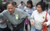 Đừng để cha mẹ bơ vơ Đừng để cha mẹ bơ vơ