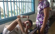 Gia cảnh éo le của chàng trai rụng dần tứ chi Gia cảnh éo le của chàng trai rụng dần tứ chi
