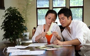Chồng 'đo nước mắm, đếm dưa hành' Chồng 'đo nước mắm, đếm dưa hành'