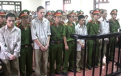 Sáng nay xét xử vụ 'quan tài diễu phố' Sáng nay xét xử vụ 'quan tài diễu phố'
