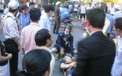 Du khách bị xe tông liên tiếp Du khách bị xe tông liên tiếp