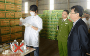Pha "nhầm" cồn đánh vecni gây nên sự cố ở "Rượu nếp 29 Hà Nội" Pha "nhầm" cồn đánh vecni gây nên sự cố ở "Rượu nếp 29 Hà Nội"