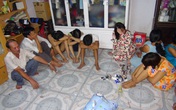 Bà chủ đại lý bia lập sòng đánh bạc Bà chủ đại lý bia lập sòng đánh bạc