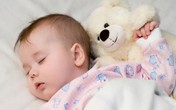 Bị bỏ đói 8 ngày trong nhà xác, bé sơ sinh vẫn may mắn sống sót Bị bỏ đói 8 ngày trong nhà xác, bé sơ sinh vẫn may mắn sống sót
