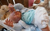 Cận cảnh quá trình sản xuất “trẻ em” Cận cảnh quá trình sản xuất “trẻ em”