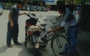 Bị bắt giam vì... cứu người tai nạn? Bị bắt giam vì... cứu người tai nạn?