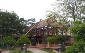 Ngôi nhà gỗ tiền tỷ trong đất Cung văn hóa Thiếu nhi Hải Phòng: Chủ đầu tư đã tự nguyện tháo dỡ Ngôi nhà gỗ tiền tỷ trong đất Cung văn hóa Thiếu nhi Hải Phòng: Chủ đầu tư đã tự nguyện tháo dỡ