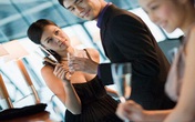 Cao tay trị chồng hay liếc gái đẹp Cao tay trị chồng hay liếc gái đẹp