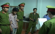 Đau đớn một thiếu nữ khuyết tật bị 5 gã đàn ông cùng cảnh ngộ hiếp dâm Đau đớn một thiếu nữ khuyết tật bị 5 gã đàn ông cùng cảnh ngộ hiếp dâm