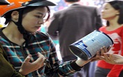 Choáng váng vì giá sữa, các bà mẹ thắt chặt hầu bao Choáng váng vì giá sữa, các bà mẹ thắt chặt hầu bao