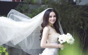 Lộ ảnh Mai Phương Thúy sắp lên xe hoa? Lộ ảnh Mai Phương Thúy sắp lên xe hoa?