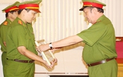 12 thiếu nữ rơi vào lưới tình của gã cảnh sát kinh tế "rởm" 12 thiếu nữ rơi vào lưới tình của gã cảnh sát kinh tế "rởm"