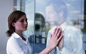 Lưu luyến tình cũ dù đã lấy chồng Lưu luyến tình cũ dù đã lấy chồng