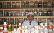 Chuyên gia Đái Duy Ban ở DAIBIO phát hiện & nuôi Đông Trùng Hạ Thảo đầu tiên ở Việt Nam Chuyên gia Đái Duy Ban ở DAIBIO phát hiện & nuôi Đông Trùng Hạ Thảo đầu tiên ở Việt Nam