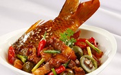 Cá chép kho với quả sấu Cá chép kho với quả sấu