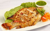 Ngon tuyệt cá nướng chấm muối ớt xanh Ngon tuyệt cá nướng chấm muối ớt xanh