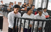 Mất hết nghĩa tình, chị gái tống mẹ con em ruột vào tù Mất hết nghĩa tình, chị gái tống mẹ con em ruột vào tù