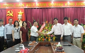 Tổng cục trưởng Tổng cục DS-KHHGĐ chúc mừng Báo GĐ&XH nhân ngày 21/6 Tổng cục trưởng Tổng cục DS-KHHGĐ chúc mừng Báo GĐ&XH nhân ngày 21/6