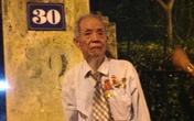 Nghẹn ngào hình ảnh người lính già 93 tuổi vượt dặm xa để được gặp vị Bồ tát của lòng mình Nghẹn ngào hình ảnh người lính già 93 tuổi vượt dặm xa để được gặp vị Bồ tát của lòng mình