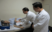 Hơn 40 triệu đồng của bạn đọc đến với bệnh nhân ung thư máu Trần Văn Hòa Hơn 40 triệu đồng của bạn đọc đến với bệnh nhân ung thư máu Trần Văn Hòa