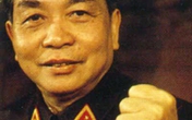 Buổi lễ phong quân hàm vị Đại tướng đầu tiên Buổi lễ phong quân hàm vị Đại tướng đầu tiên