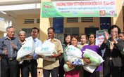 Báo GĐ&XH trao nhà tình nghĩa cho những hoàn cảnh khó khăn Báo GĐ&XH trao nhà tình nghĩa cho những hoàn cảnh khó khăn