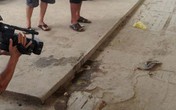Tè bậy trước nhà, 2 thanh niên bị cụ ông đâm chết Tè bậy trước nhà, 2 thanh niên bị cụ ông đâm chết