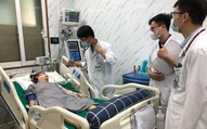 Thanh niên 32 tuổi ở Hà Nội đột quỵ khi chơi cầu lông, bác sĩ khuyến cáo người trẻ có dấu hiệu này tuyệt đối không chủ quan