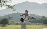 Đừng tin câu 'nhà nghèo nuôi con trai': Giáo sư chỉ ra 3 điều càng giàu càng tốt