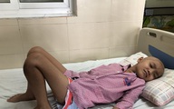 Người mẹ đơn thân cùng cực vì không có tiền cứu con mắc ung thư xương