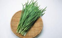 Lá hẹ có tới 7 lợi ích cho sức khỏe, từ bổ sung vitamin đến hỗ trợ kiểm soát cân nặng