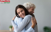 Không cần cố lấy lòng: 5 cách giúp mẹ chồng tự nhiên yêu quý bạn