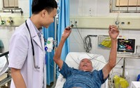 Người đàn ông 68 tuổi đột quỵ, may mắn hồi phục nhờ làm việc này