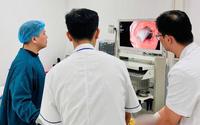 Trẻ nhập viện vì tự nhét đồ chơi vào hậu môn, bác sĩ cảnh báo tai nạn nguy hiểm ở trẻ nhỏ