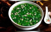 Loại rau nấu canh phổ biến được nhiều người yêu thích nhưng 4 nhóm người này cần thận trọng