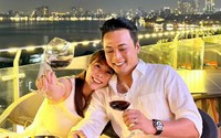 'Nam thần VTV' mừng 25 năm gắn bó bên vợ, có cuộc sống đáng mơ ước trong biệt thự 3 mặt tiền đắt đỏ
