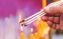 Nên thắp bao nhiêu nén hương trên ban thờ Thần tài - Thổ địa, lý do hết sức cẩn trọng khi thắp 7 và 9 nén hương