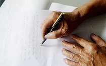 Sau 50 tuổi, cha mẹ có tầm nhìn xa đều âm thầm để lại cho con 3 loại 'tài sản'