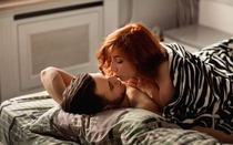 Vì sao những cặp đôi hạnh phúc lại ít nói về 'chuyện yêu'?