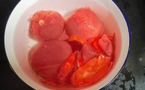 Đừng làm tương cà chua để bảo quản ăn quanh năm, đây là cách bảo quản cà chua không mất thời gian mà nấu vẫn lên màu đỏ đẹp