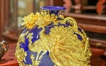 Bình hút tài lộc mạ vàng đắp nổi – quà biếu tặng sang trọng đẳng cấp để luôn được quý nhân nâng đỡ