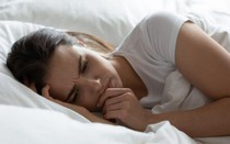 Nghỉ hưu rồi tôi mới hiểu: Có những cha mẹ tuổi già muốn gọi cho con cũng sợ làm phiền